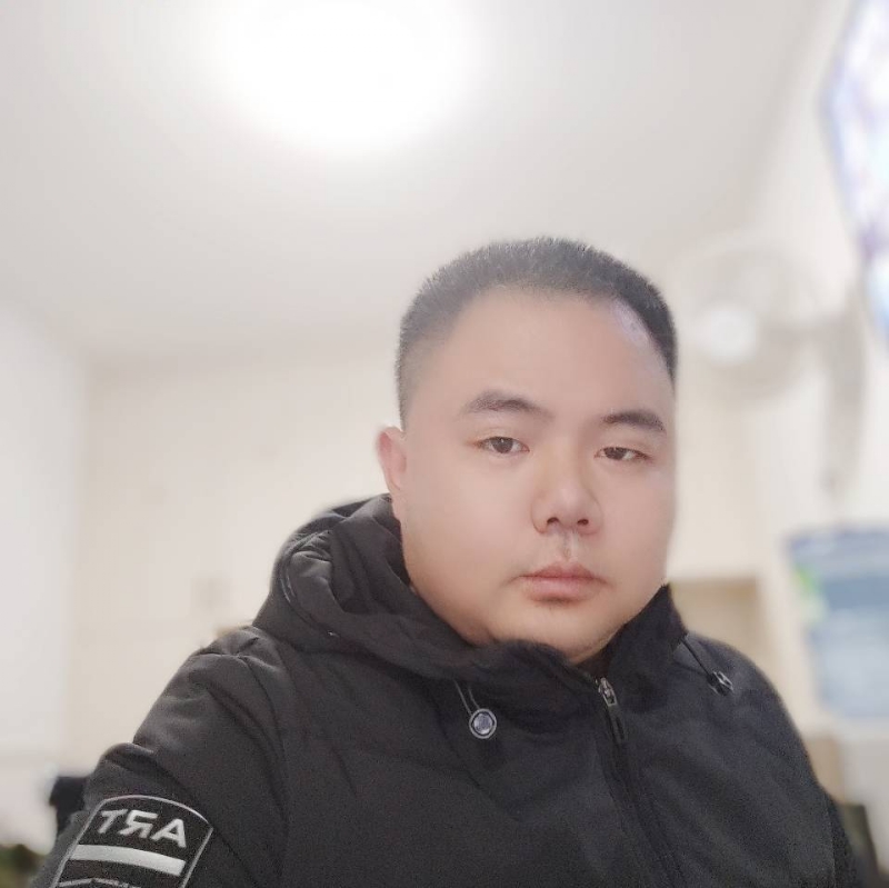 珍惜眼前人的第一张照片--三都上门女婿服务网